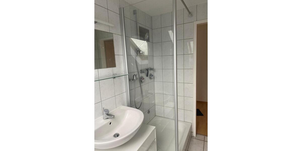 Maisonettenwohnung Krefeld - 2 Zimmer, 61 m&sup2;, 670&euro; | Angebot:27537504