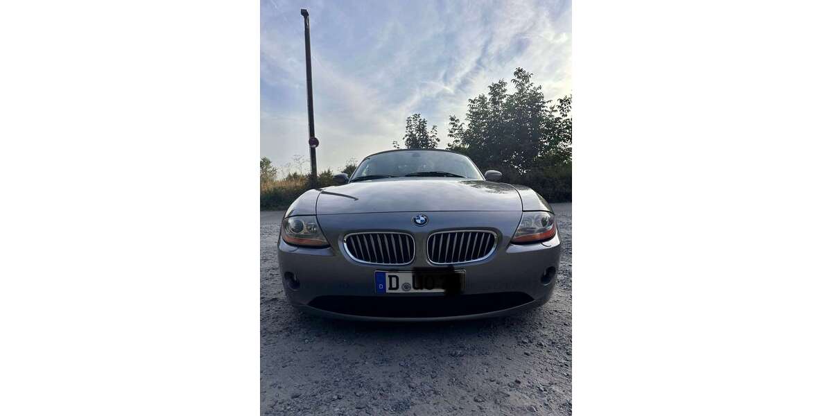 BMW Z4 94.000 km 18.200 &euro; Düsseldorf 40223
