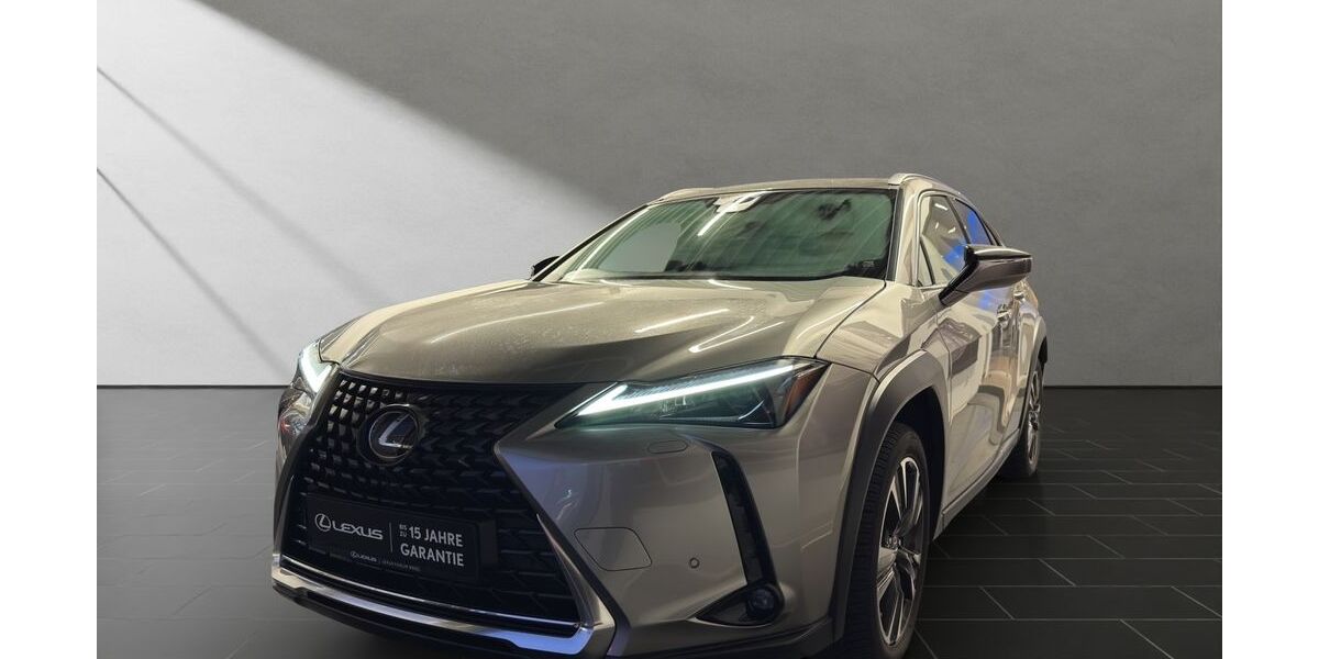 Lexus UX 19.946 km 27.950 &euro; Duisburg 47055