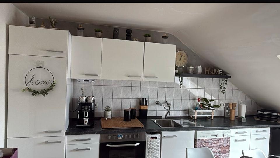 Dachgeschoßwohnung Wuppertal - 4.5 Zimmer, 90 m&sup2;, 916&euro; | Angebot:24399097