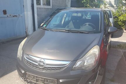 Opel Corsa 206.000 km 1.490 &euro; Duisburg 47057