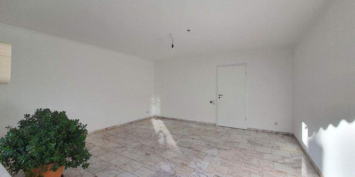 Etagenwohnung Duisburg Rahm - 4 Zimmer, 130 m&sup2;, 1.695&euro; | Angebot:25854102