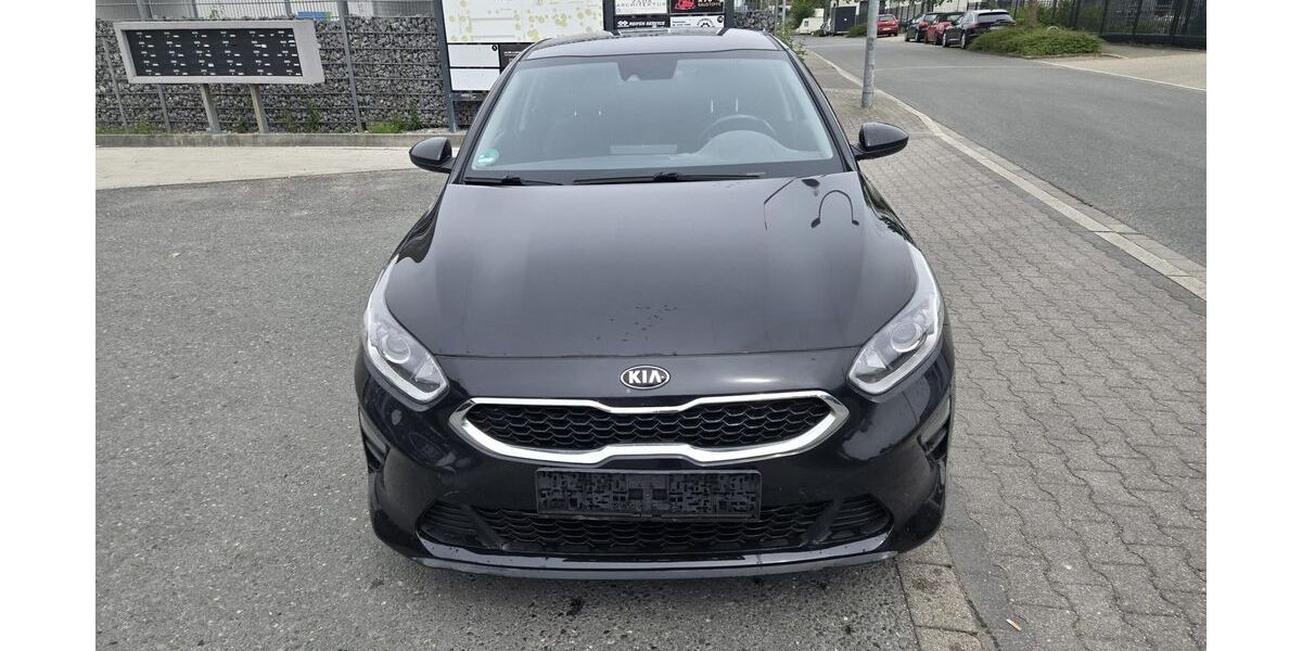 Kia ceed / Ceed 138.000 km 8.990 &euro; Gelsenkirchen 45884