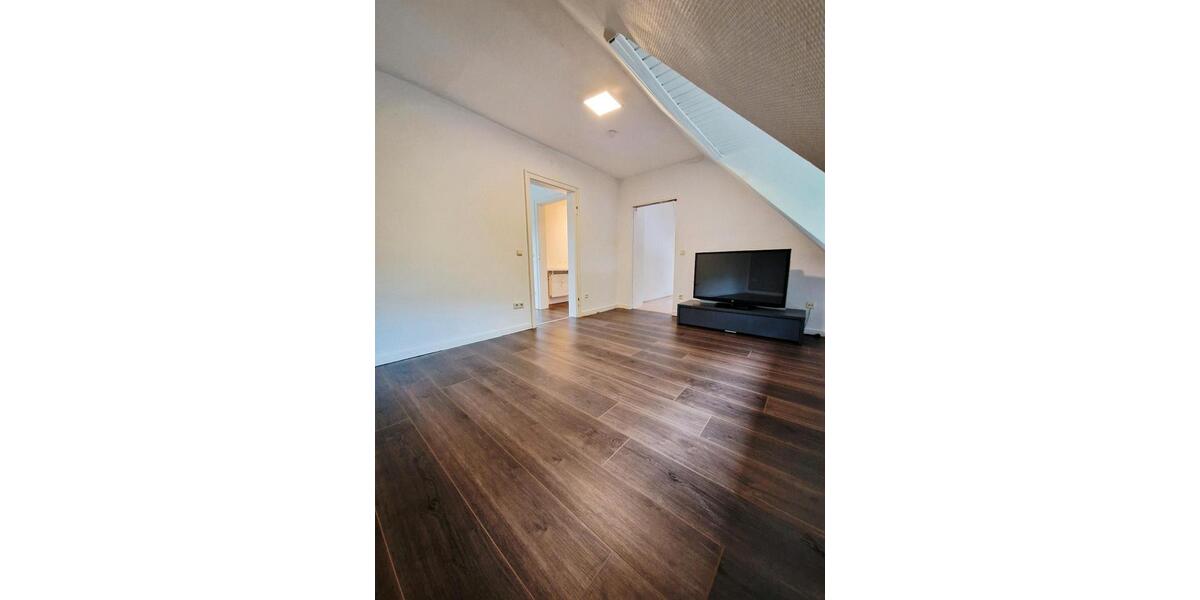 Dachgeschoßwohnung Mülheim an der Ruhr Broich - 2 Zimmer, 52 m&sup2;, 550&euro; | Angebot:27545451