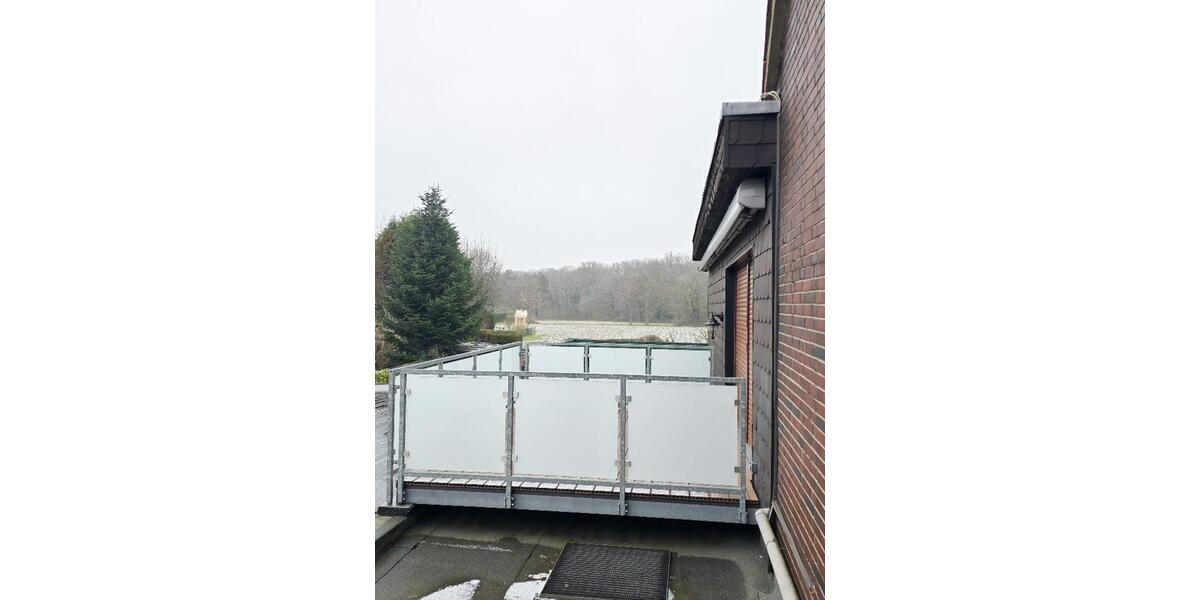 Etagenwohnung Duisburg Hamborn - 2.5 Zimmer, 96 m&sup2;, 780&euro; | Angebot:25918597