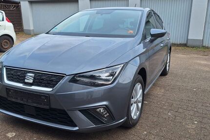 Seat Ibiza 74.218 km 9.400 &euro; Oberhausen 46117
