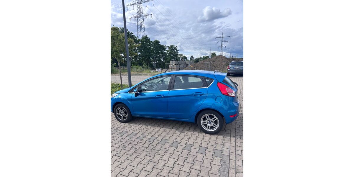 Ford Fiesta 165.080 km 3.800 &euro; Korschenbroich 41352