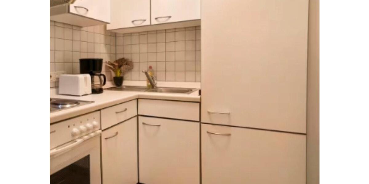 Etagenwohnung Essen Stadtkern - 1.5 Zimmer, 33 m&sup2;, 700&euro; | Angebot:25974610