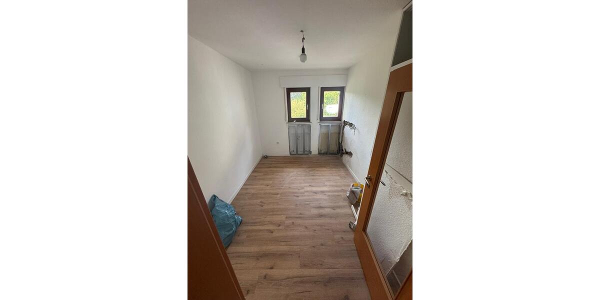 Etagenwohnung Neuss Gnadental - 2 Zimmer, 67 m&sup2;, 740&euro; | Angebot:27577904
