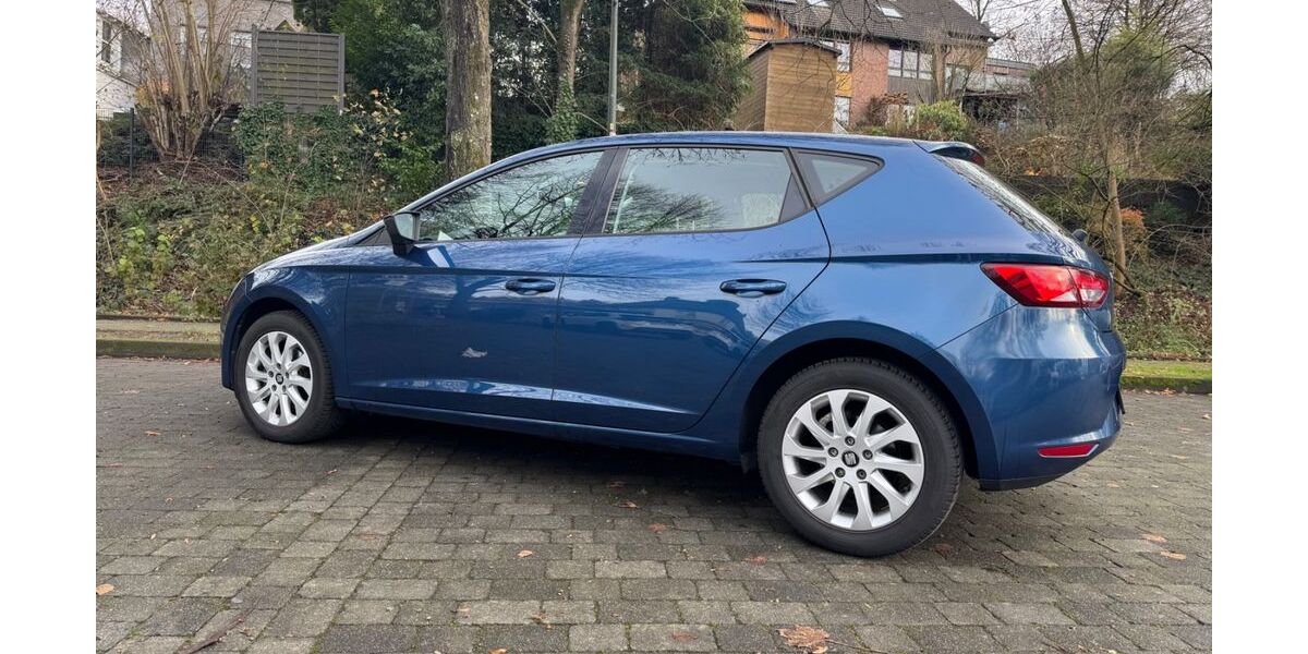 Seat Leon 82.000 km 13.750 &euro; Solingen 42653