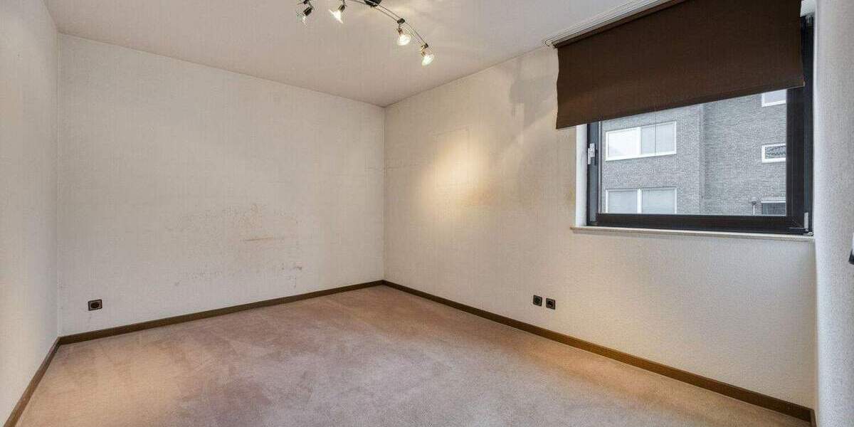 Einfamilienhaus Düsseldorf Benrath - 6 Zimmer, 168 m&sup2;, 740.000&euro; | Angebot:25687703