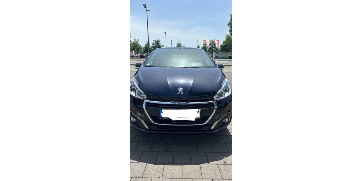 Peugeot 208 117.000 km 5.450 &euro; Neuss 41464