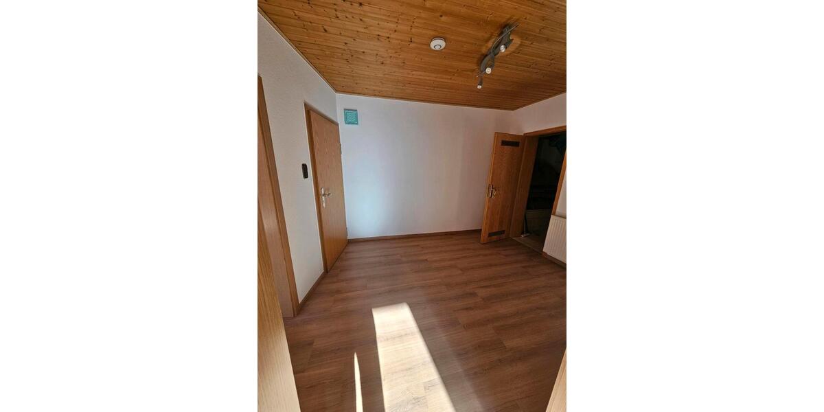 Etagenwohnung Wuppertal Barmen - 2 Zimmer, 64 m&sup2;, 600&euro; | Angebot:25541350