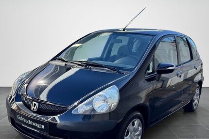 Honda Jazz 122.000 km 2.490 &euro; Oberhausen 46045