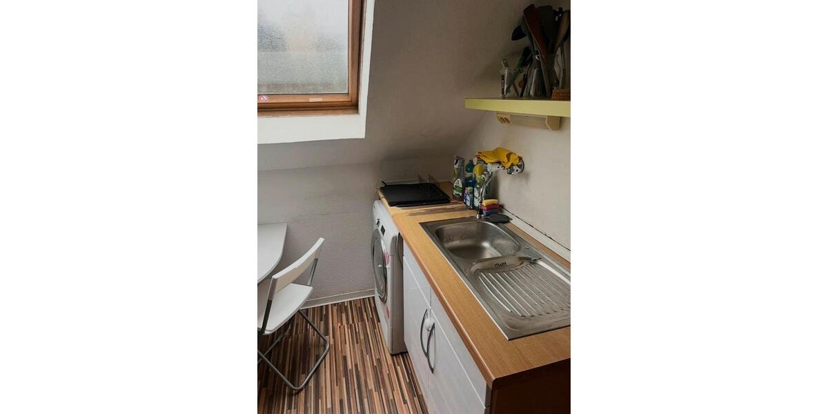 Dachgeschoßwohnung Essen Stadtkern - 2 Zimmer, 40 m&sup2;, 365&euro; | Angebot:27537479