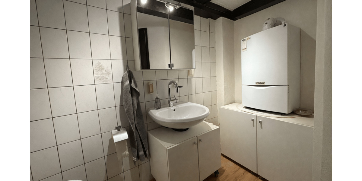 Einfamilienhaus Düsseldorf Wersten - 9 Zimmer, 340 m&sup2;, 800.000&euro; | Angebot:25686772