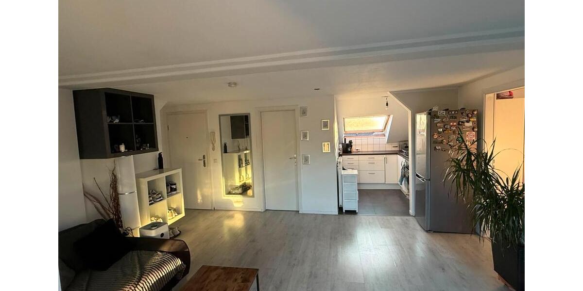 Dachgeschoßwohnung Mülheim an der Ruhr - 2 Zimmer, 50 m&sup2;, 750&euro; | Angebot:27543493