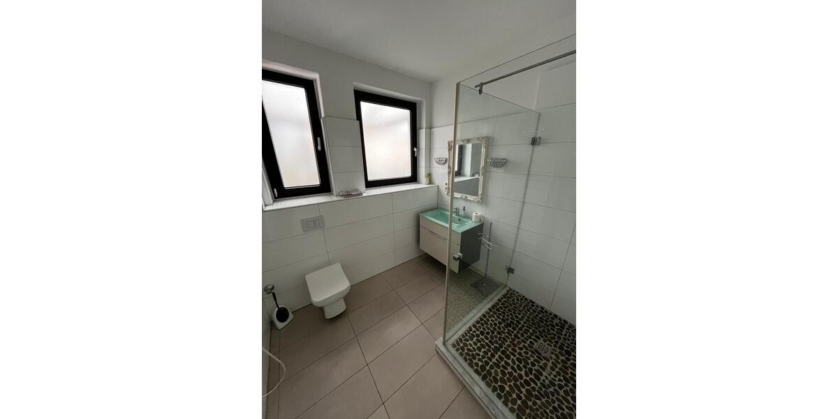Etagenwohnung Düsseldorf Pempelfort - 3 Zimmer, 88 m&sup2;, 500.000&euro; | Angebot:26945706