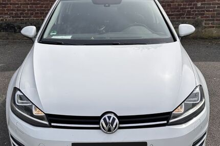 VW Golf 210.000 km 7.800 &euro; Düsseldorf 40233