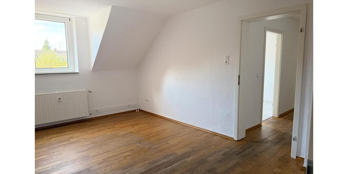 Etagenwohnung Duisburg Hamborn - 3 Zimmer, 85 m&sup2;, 595&euro; | Angebot:23066051