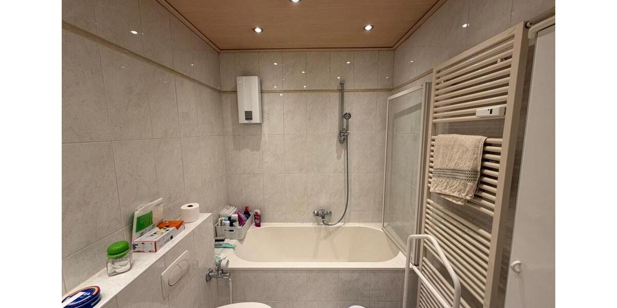 Etagenwohnung Duisburg Rheinhausen - 5 Zimmer, 93 m&sup2;, 249.000&euro; | Angebot:26588525