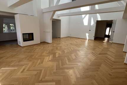 Wohnung Duisburg Duisburg-Mitte - 6 Zimmer, 287 m&sup2;, 2.995&euro; | Angebot:19035267