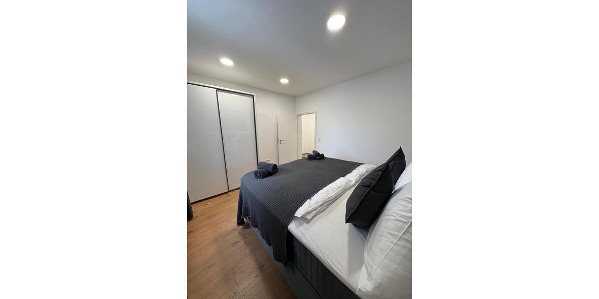 Etagenwohnung Essen Stadtbezirk II - 2 Zimmer, 55 m&sup2;, 1.300&euro; | Angebot:25887552