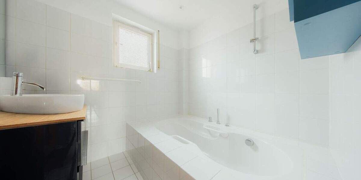 Einfamilienhaus Wuppertal Vohwinkel - 5 Zimmer, 148 m&sup2;, 345.000&euro; | Angebot:25691841