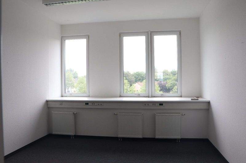 Gewerbeobjekt Mülheim an der Ruhr Dümpten - 4.000&euro; | Angebot:25779891