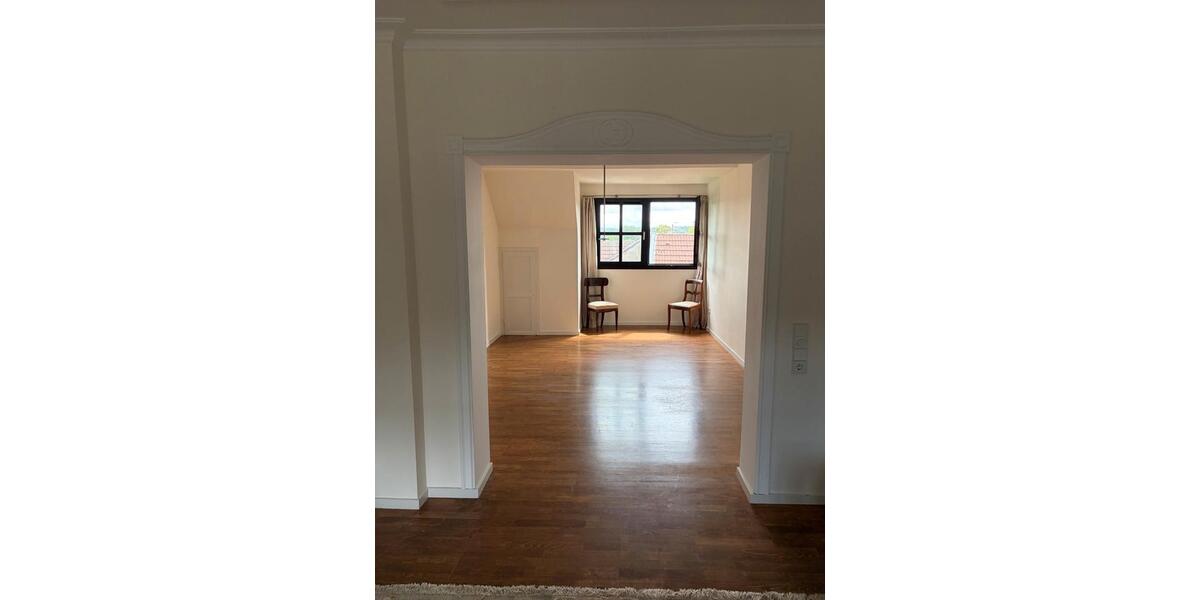 Dachgeschoßwohnung Düsseldorf Stadtbezirk 7 - 4 Zimmer, 139 m&sup2;, 620.000&euro; | Angebot:27496427