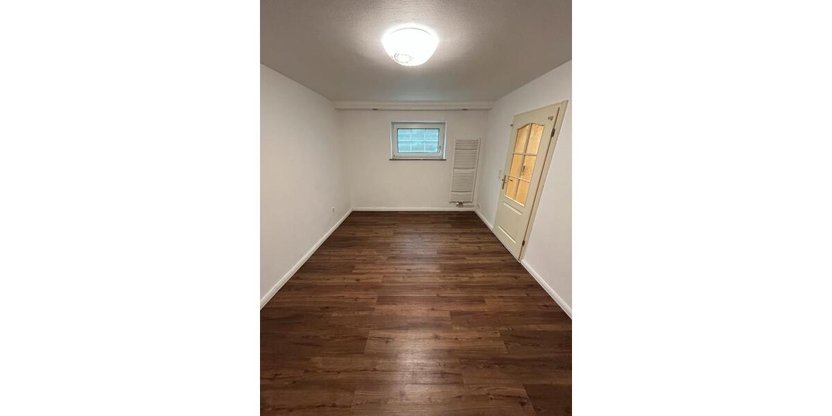 Erdgeschoßwohnung Wuppertal Gemarkung Elberfeld - 2 Zimmer, 70 m&sup2;, 700&euro; | Angebot:25343097