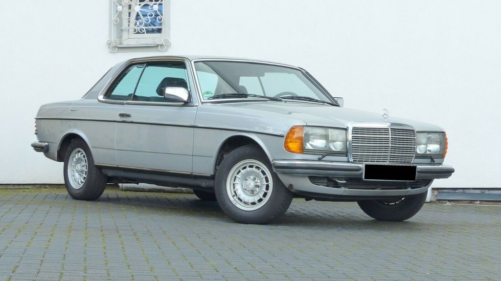 Mercedes-Benz 230 124.000 km 29.980 &euro; Wuppertal 42329