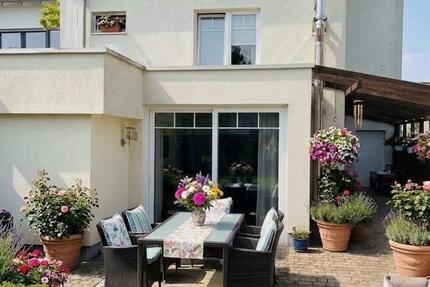 Haus Kaarst - 7 Zimmer, 240 m&sup2;, 795.000&euro; | Angebot:27501131