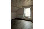 Dachgeschoßwohnung Duisburg Mittelmeiderich - 4.5 Zimmer, 115 m&sup2;, 860&euro; | Angebot:27535497