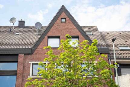 Wohnung Mönchengladbach - 5 Zimmer, 125 m&sup2;, 255.000&euro; | Angebot:21378303