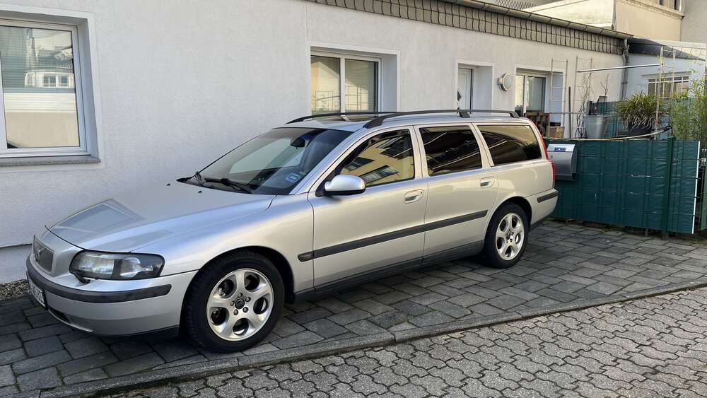Volvo V70 463.500 km 3.500 &euro; Moers 47443