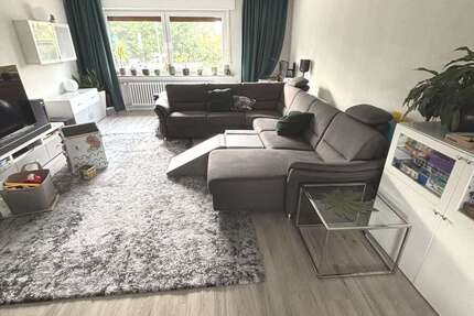 Wohnung Duisburg Mittelmeiderich - 4 Zimmer, 126 m&sup2;, 880&euro; | Angebot:26971437