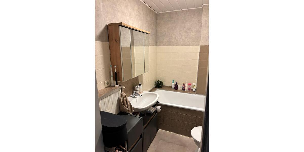 Etagenwohnung Oberhausen Alt-Oberhausen - 3 Zimmer, 70 m&sup2;, 530&euro; | Angebot:27551941