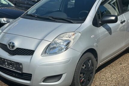 Toyota Yaris 110.032 km 4.998 &euro; Heiligenhaus 42579