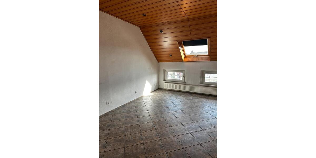 Dachgeschoßwohnung Wuppertal Dornap - 2.5 Zimmer, 60 m&sup2;, 700&euro; | Angebot:25831664