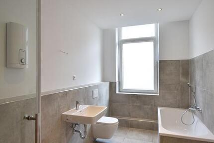 Wohnung Krefeld - 2 Zimmer, 81 m&sup2;, 695&euro; | Angebot:21845411