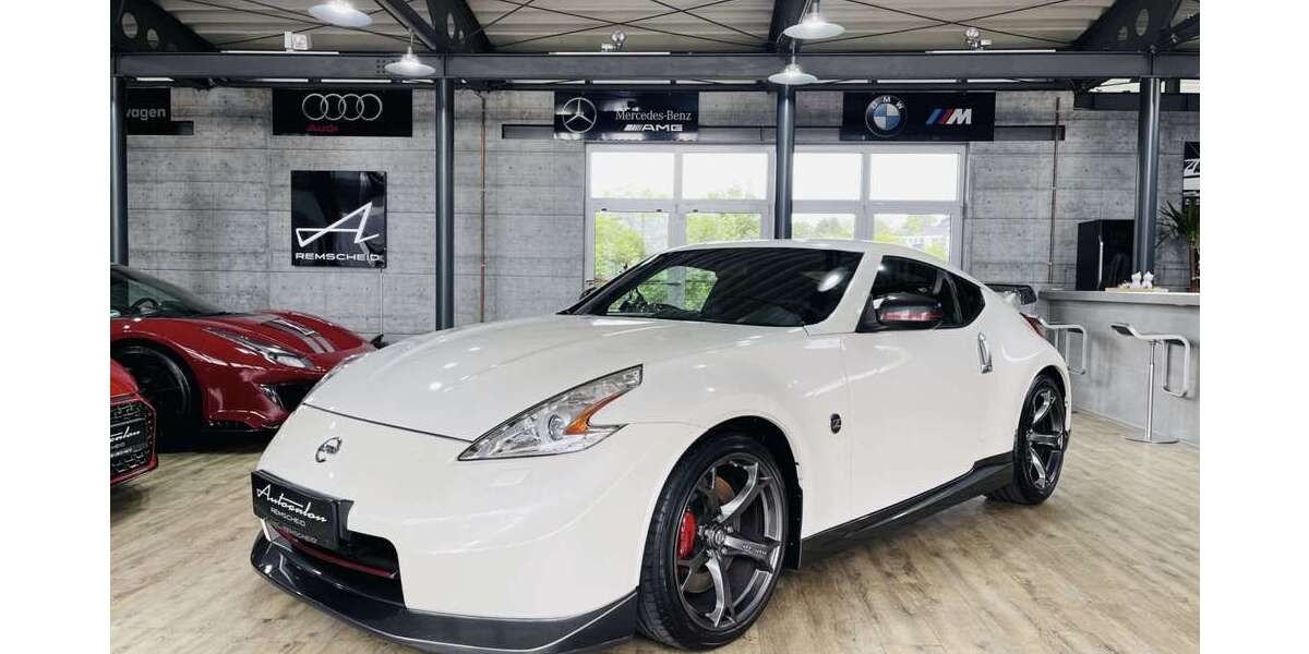 Nissan 370Z 38.640 km 40.990 &euro; Remscheid 42859