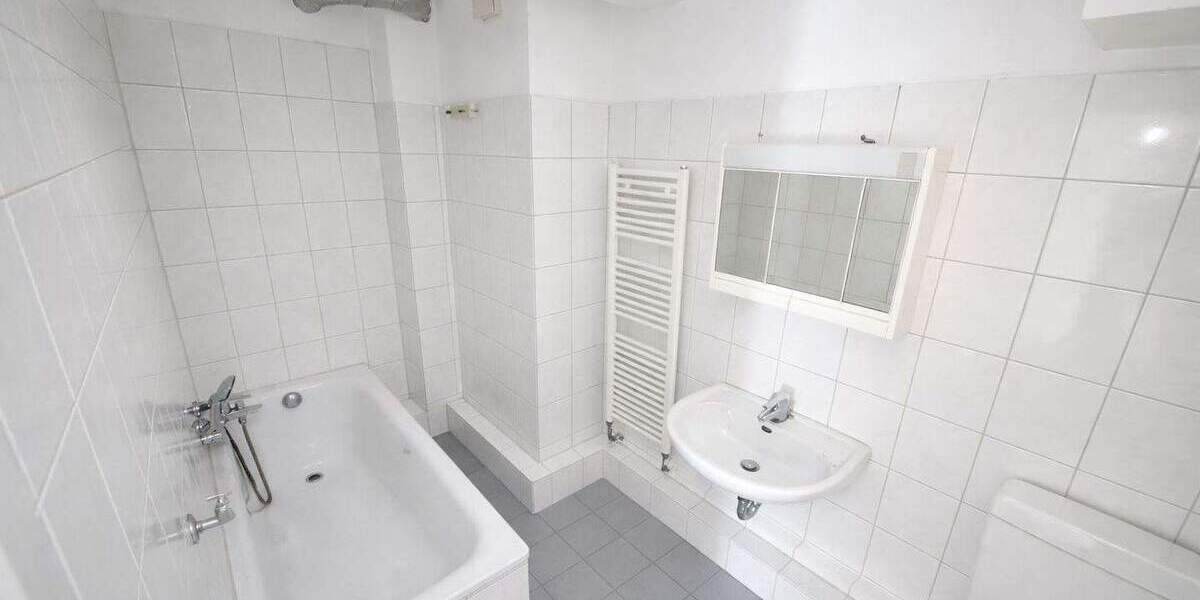 Etagenwohnung Gelsenkirchen Altstadt - 2 Zimmer, 62 m&sup2;, 690&euro; | Angebot:25782171