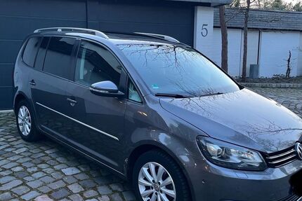 VW Touran 245.000 km 4.350 &euro; Hilden 40721
