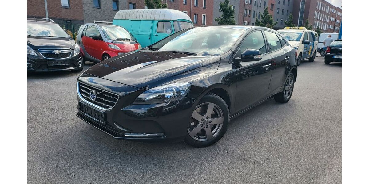 Volvo V40 76.785 km 13.800 &euro; Düsseldorf 40597