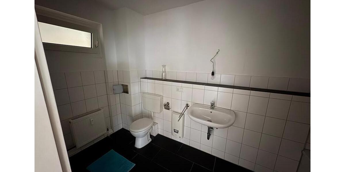 Etagenwohnung Velbert Velbert-Mitte - 2 Zimmer, 73 m&sup2;, 489&euro; | Angebot:26447353