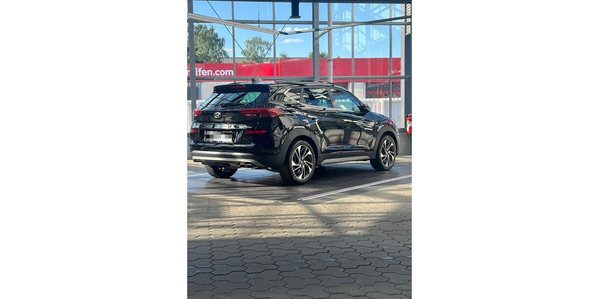 Hyundai TUCSON 144.000 km 16.800 &euro; Gelsenkirchen 45881