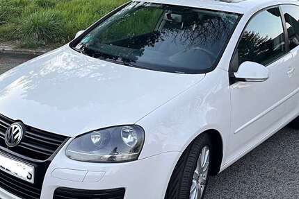VW Golf 122.000 km 6.990 &euro; Kaarst 41564