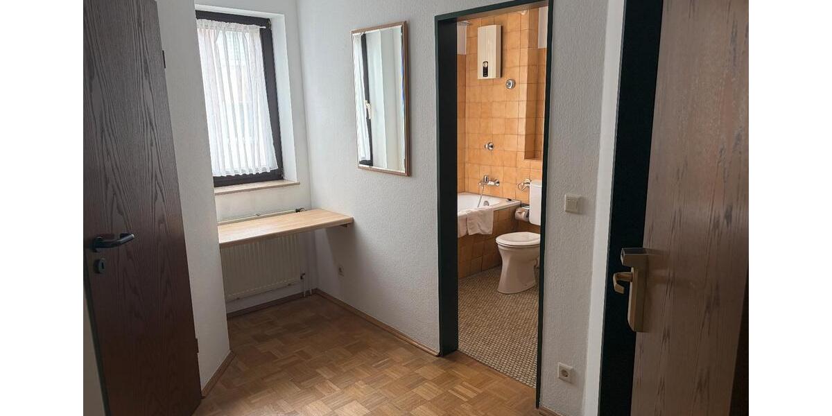 Etagenwohnung Essen Stadtbezirk II - 1 Zimmer, 50 m&sup2;, 470&euro; | Angebot:27541539