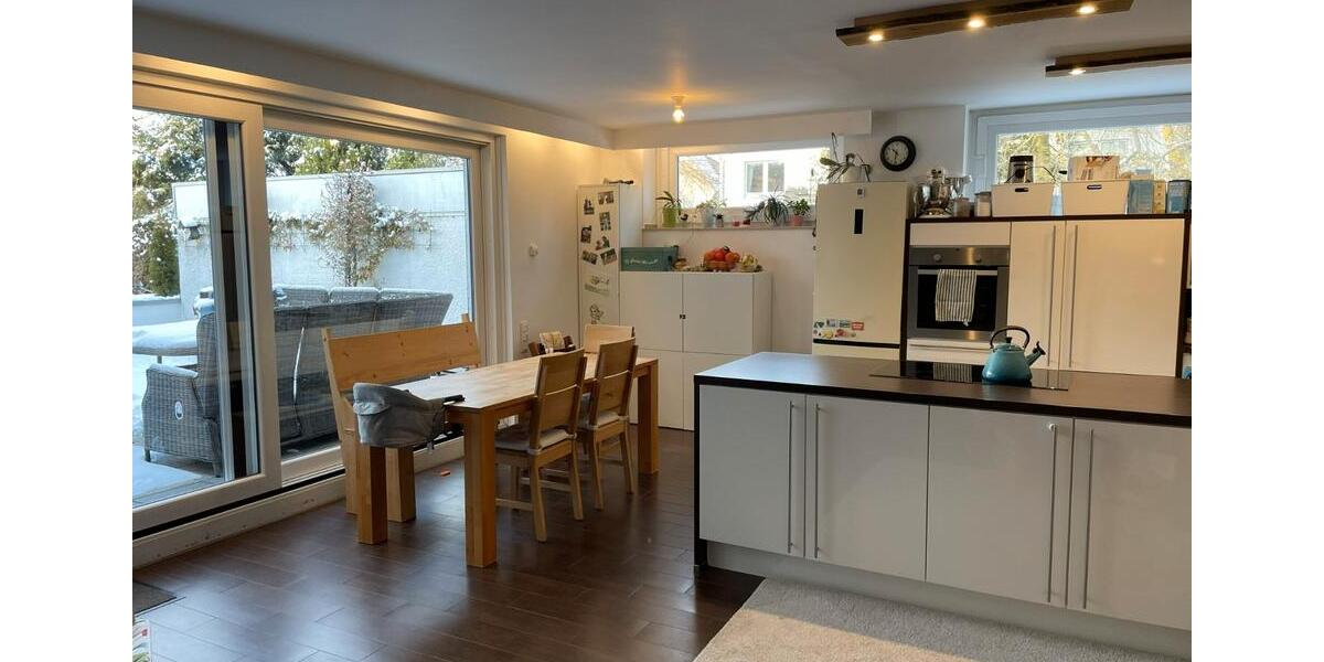 Terrassenwohnung Düsseldorf Stadtbezirk 8 - 4 Zimmer, 121 m&sup2;, 408.000&euro; | Angebot:27514304